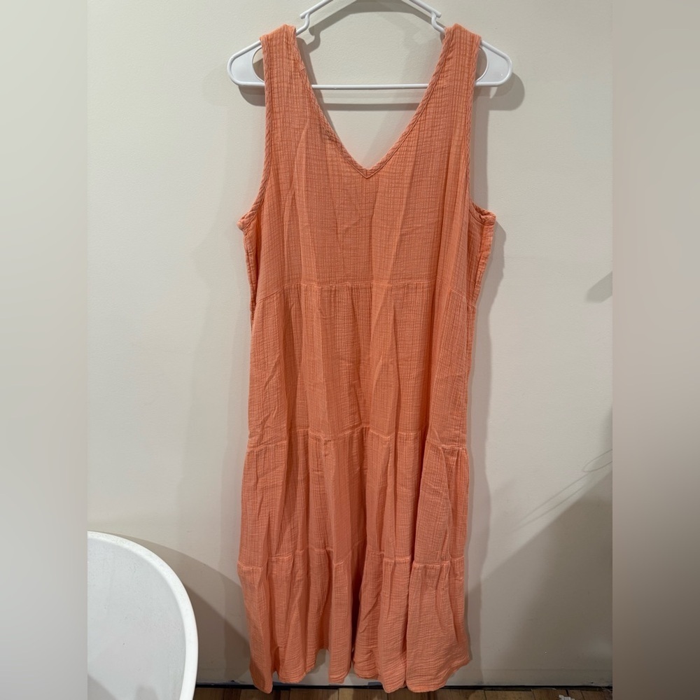 Wonderly Coral Sleeveless Midi Dress